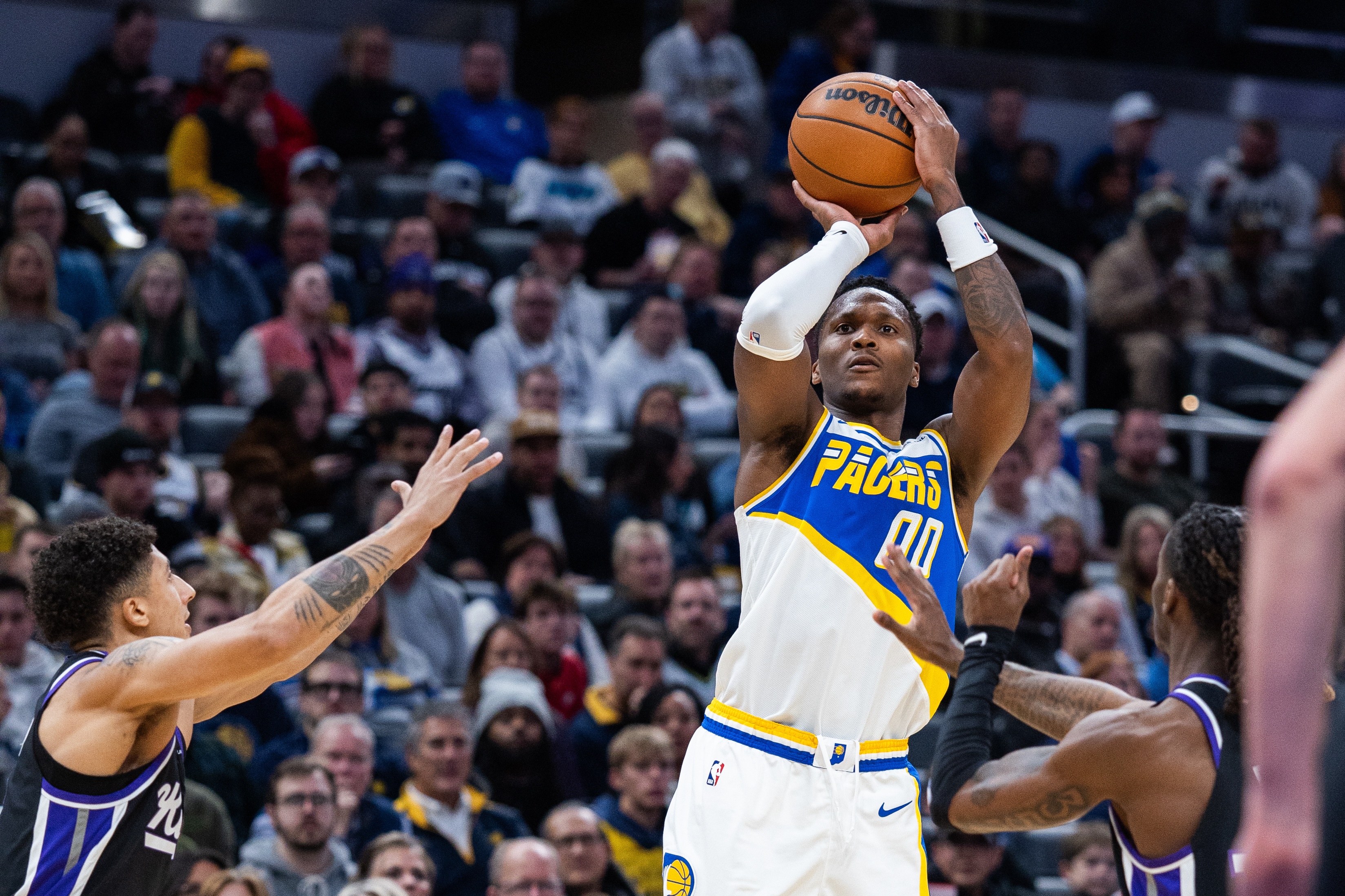 记者：多支球队一直对步行者球员马瑟林感兴趣 其中包括鹈鹕