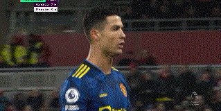 开云体育官网-【英超】C罗中楣B费2助 进攻线齐开花 曼联3比1客胜