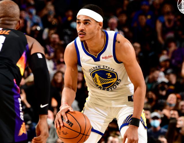 开云-库里21中4完全迷失 勇士攻防策略被太阳完美针对