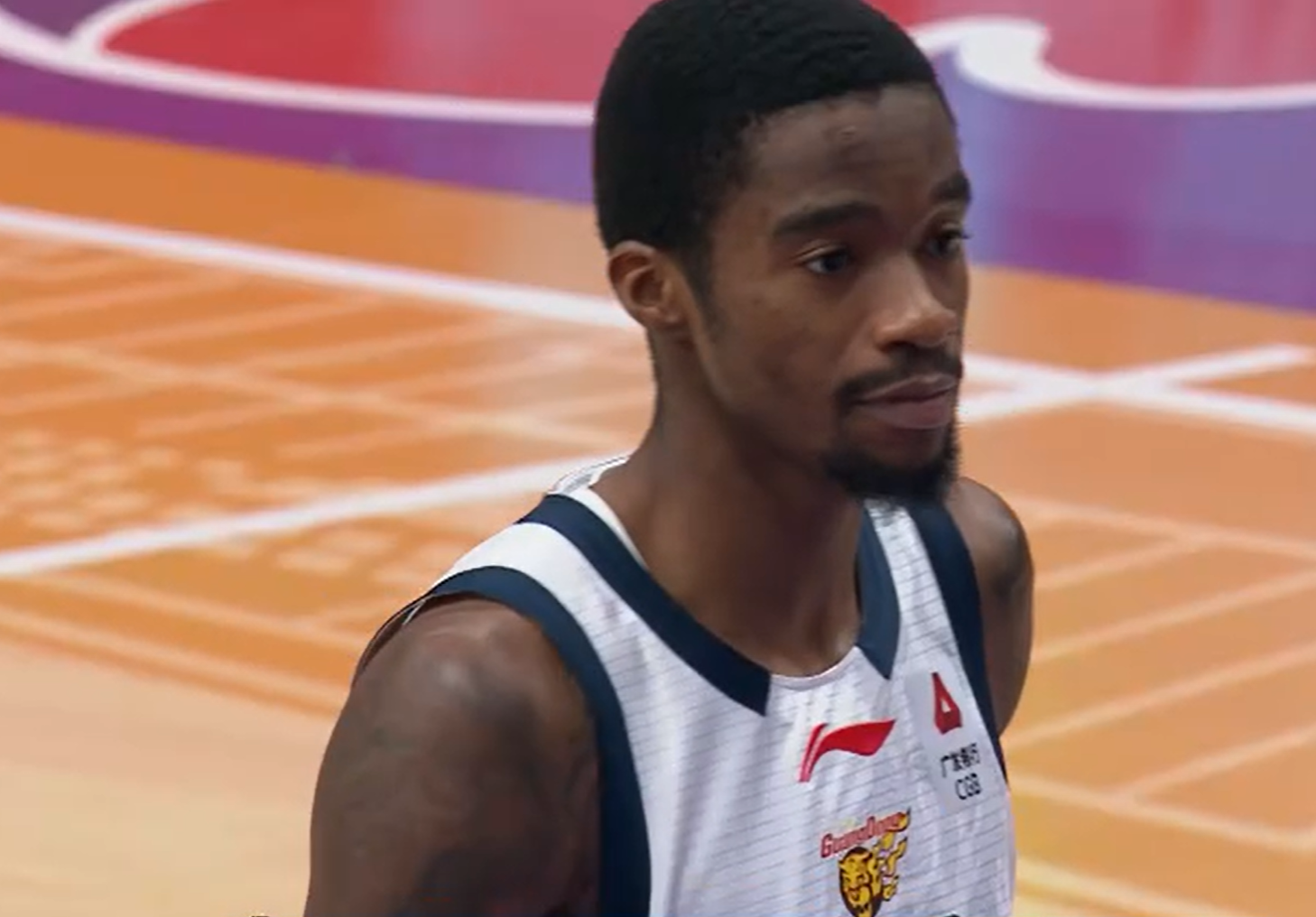 开云-输给上海10分！揪出3个“混子”，坑惨了广东队